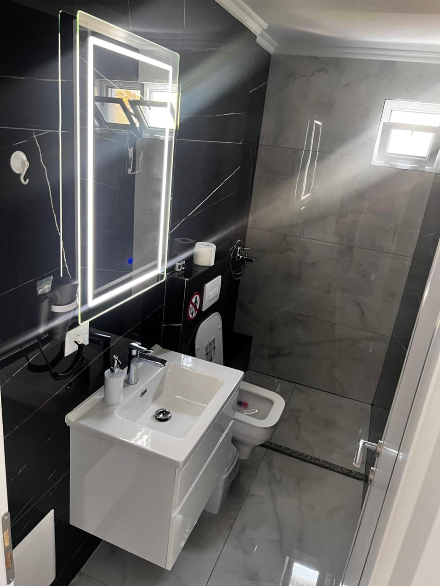 Noya Suites Sr Sarandë Eksteriør bilde