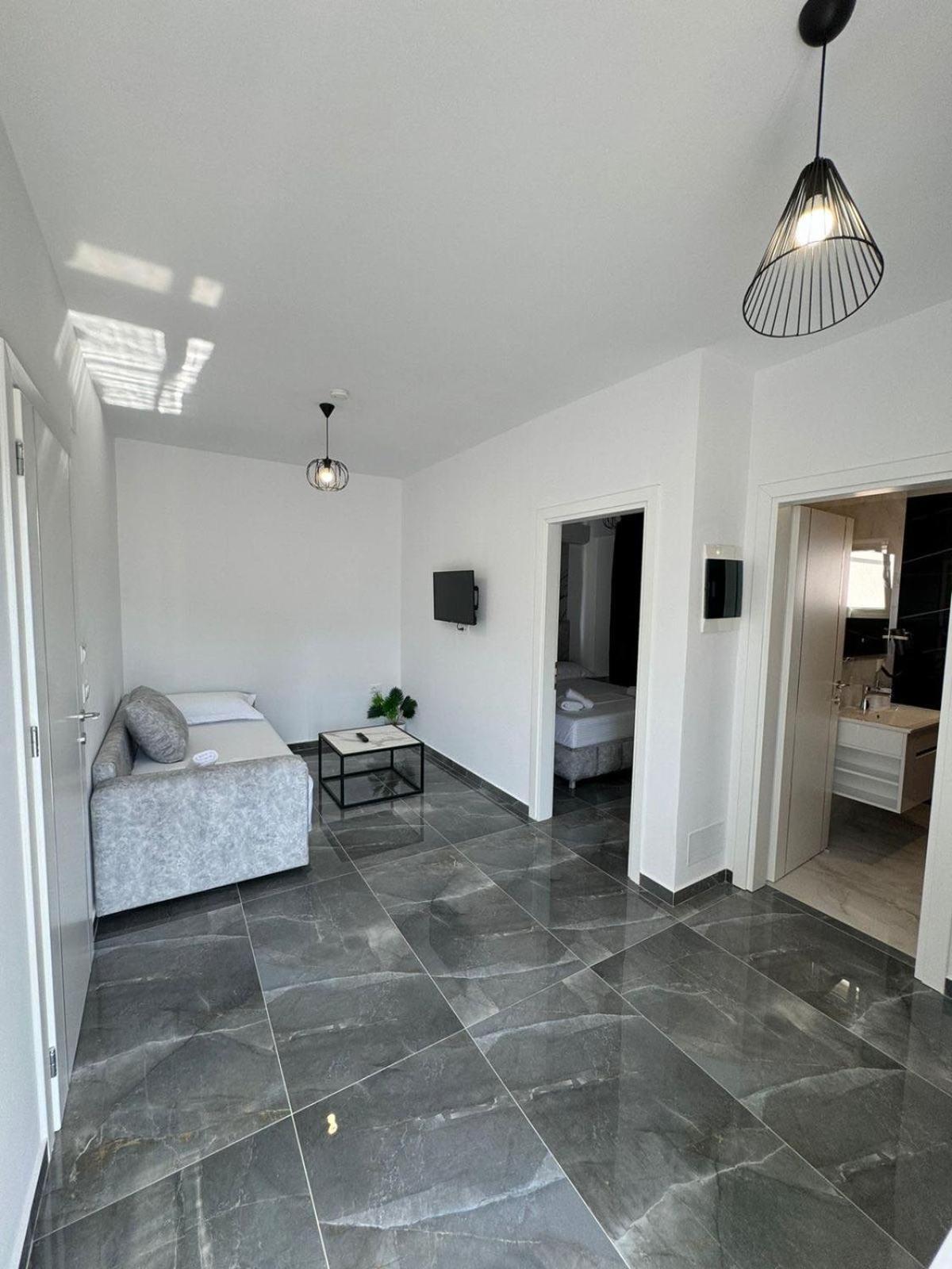 Noya Suites Sr Sarandë Eksteriør bilde