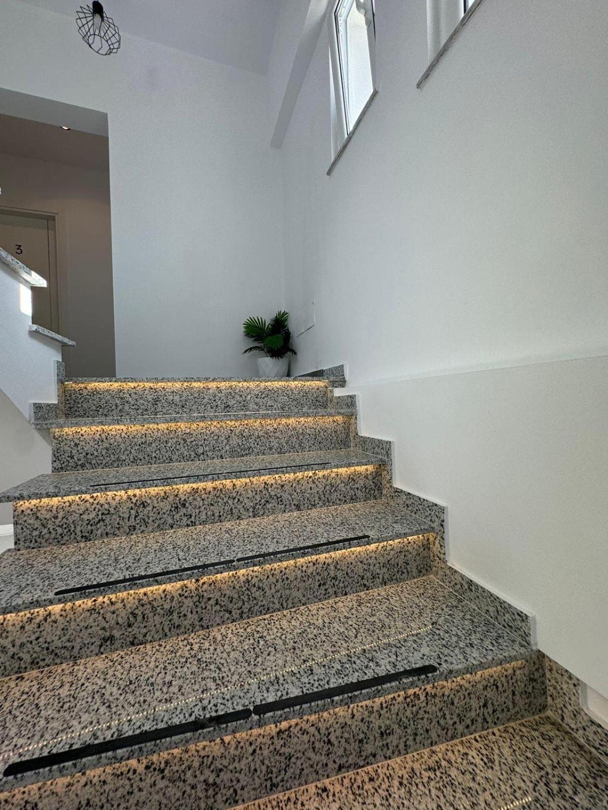 Noya Suites Sr Sarandë Eksteriør bilde